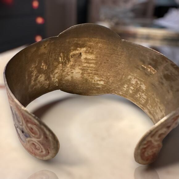 Vintage Brass Hand Painted AQUARIUS Zodiac Astrology Cuff Bracelet - Picture 3 of 8